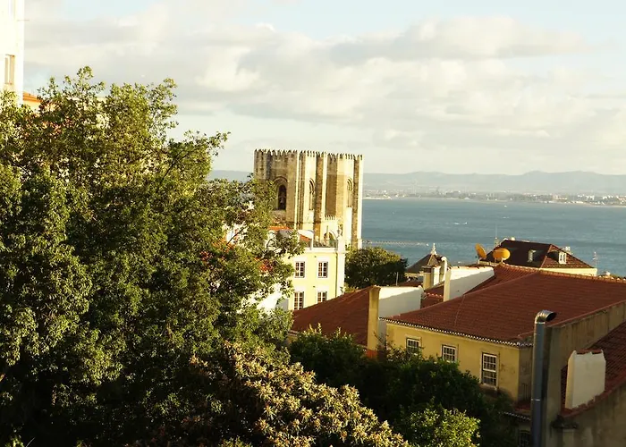 Lusitania One In Mouraria Apartment Lisbon