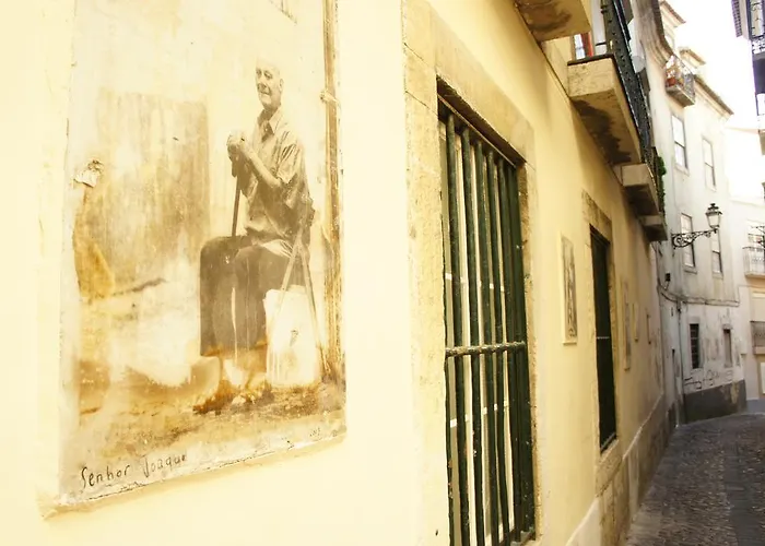 Lusitania One In Mouraria Lisbon