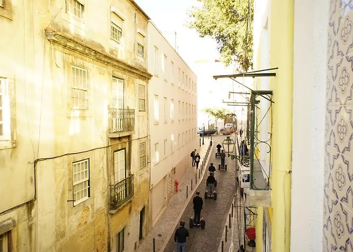 Lusitania One In Mouraria * Lisboa